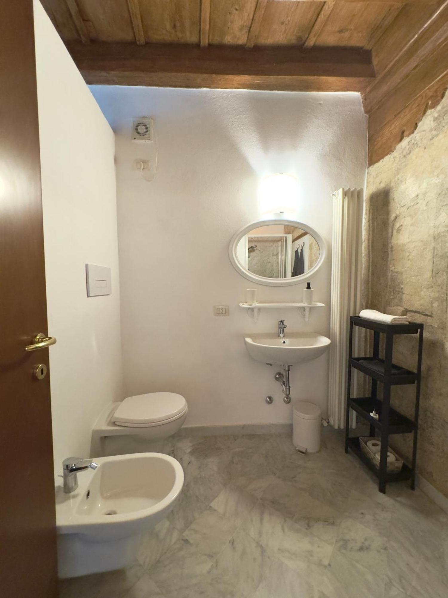 Casa Sulle Mura Romane - Old Town Apartment *
